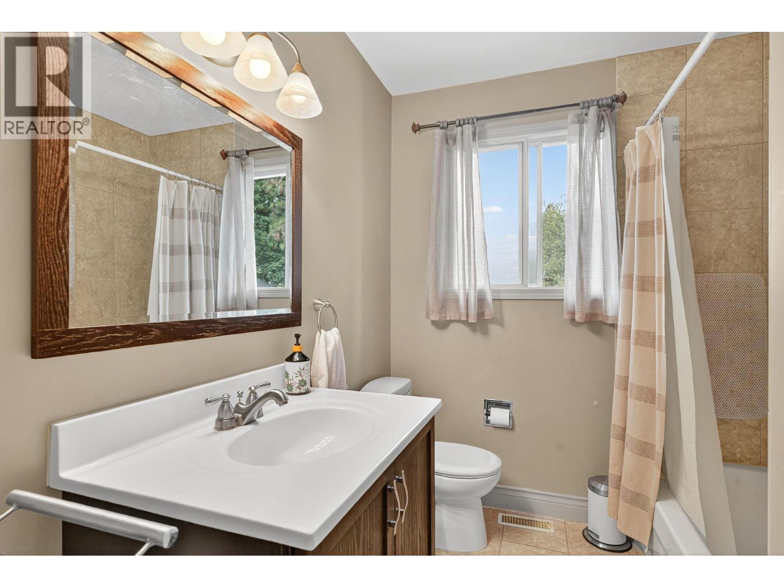  3476 Malcolm Road, West Kelowna