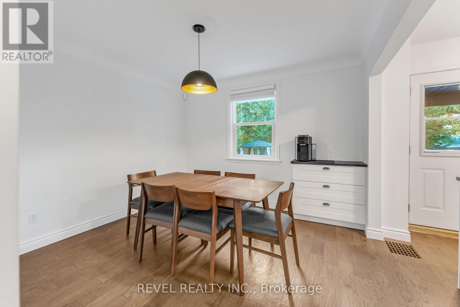 Photo 15 of 680 Woodburn Road, Hamilton ON
