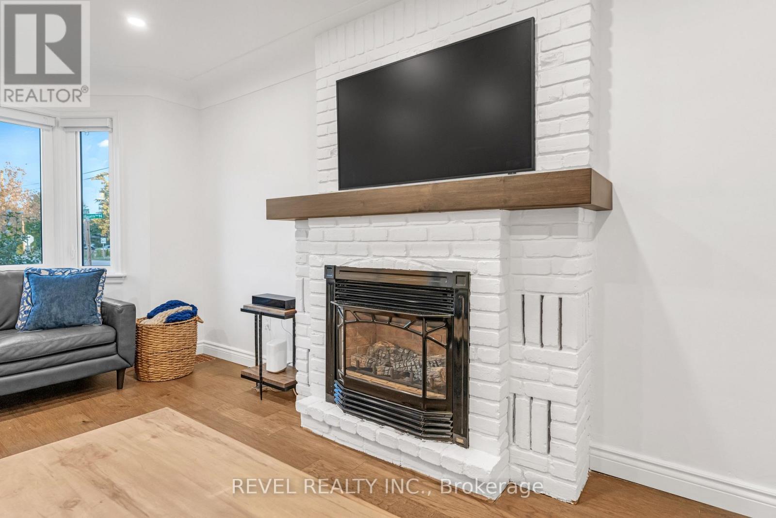 Photo 20 of 680 Woodburn Road, Hamilton ON