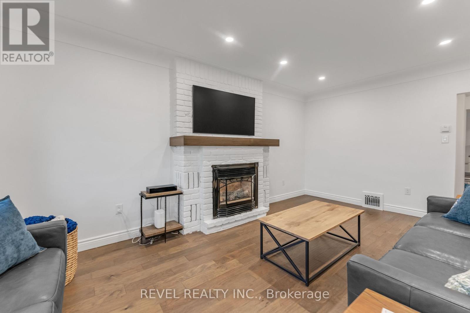Photo 21 of 680 Woodburn Road, Hamilton ON