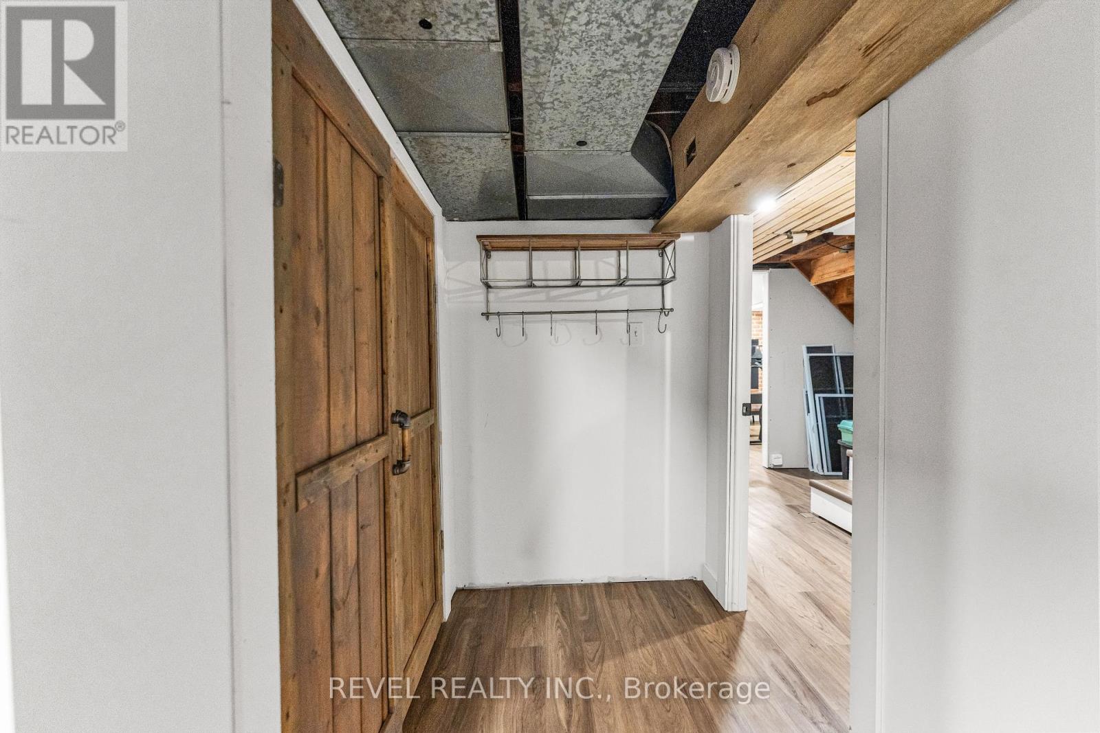 Photo 31 of 680 Woodburn Road, Hamilton ON