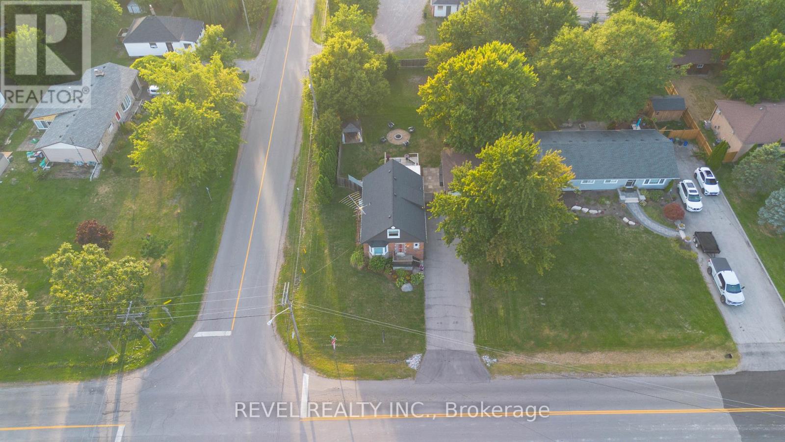 Photo 4 of 680 Woodburn Road, Hamilton ON