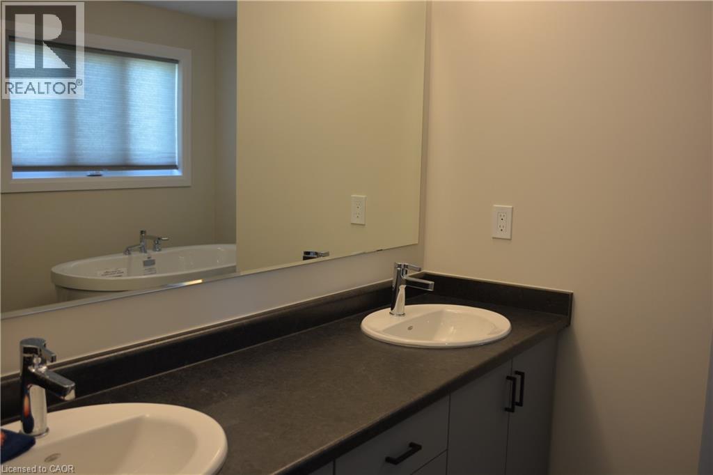 Photo 16 of 559 Balsam Poplar Street, Waterloo ON