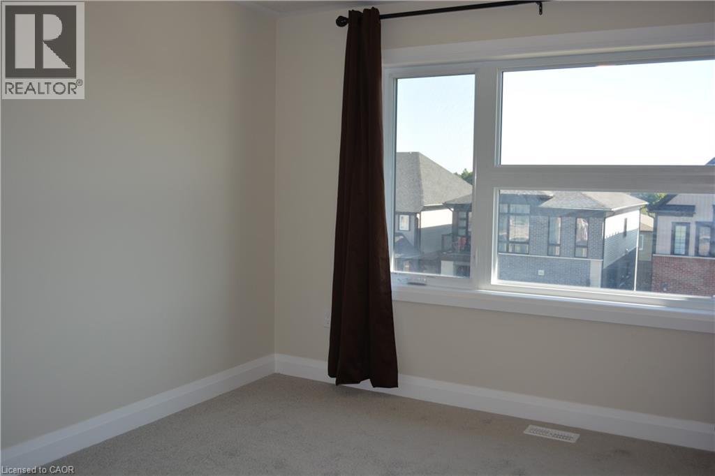 Photo 14 of 559 Balsam Poplar Street, Waterloo ON