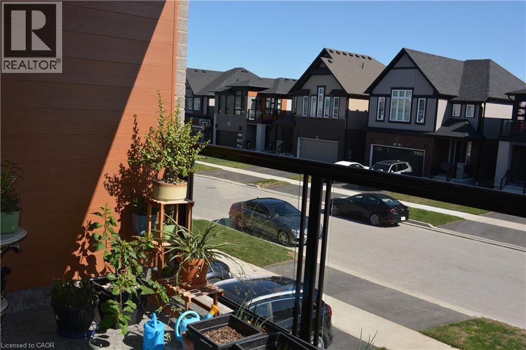 Photo 23 of 559 Balsam Poplar Street, Waterloo ON
