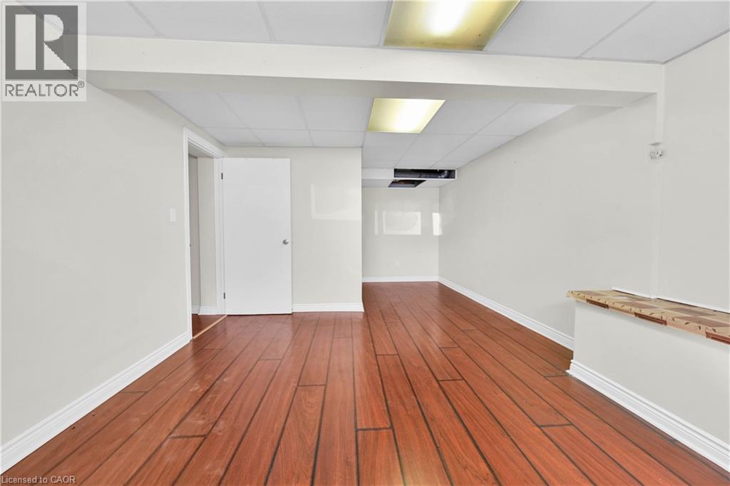 Photo 20 of 1008 Upper Wellington Street Unit Lower Suite, Hamilton ON