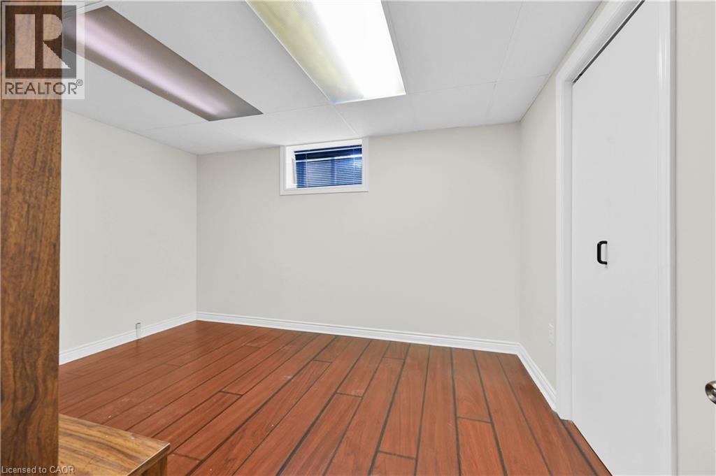 Photo 17 of 1008 Upper Wellington Street Unit Lower Suite, Hamilton ON