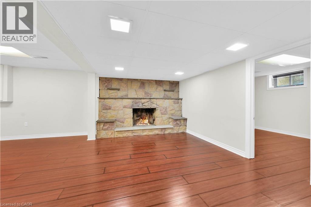 Photo 12 of 1008 Upper Wellington Street Unit Lower Suite, Hamilton ON