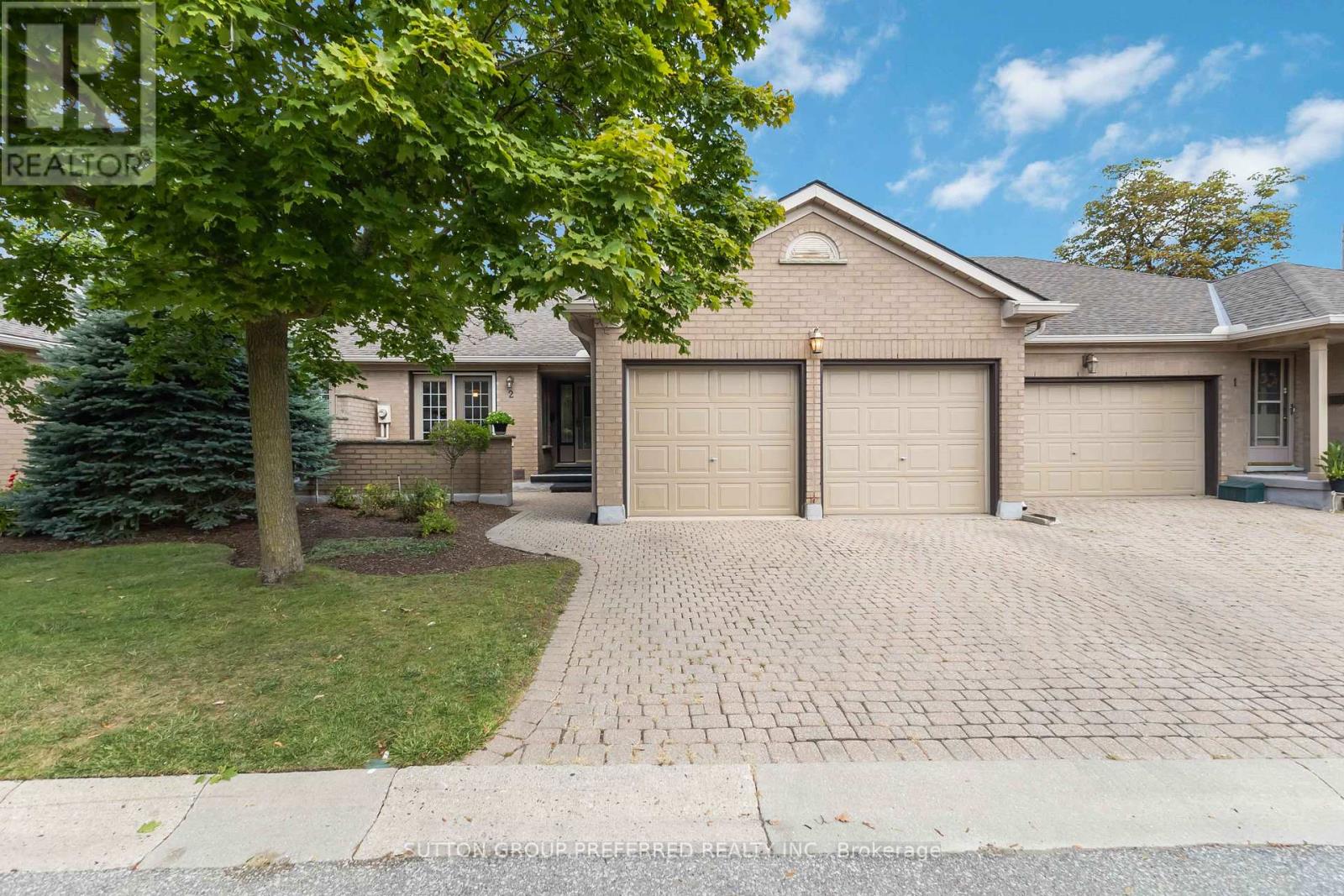 Photo 1 of 2 617 Wharncliffe Road S, London South ON