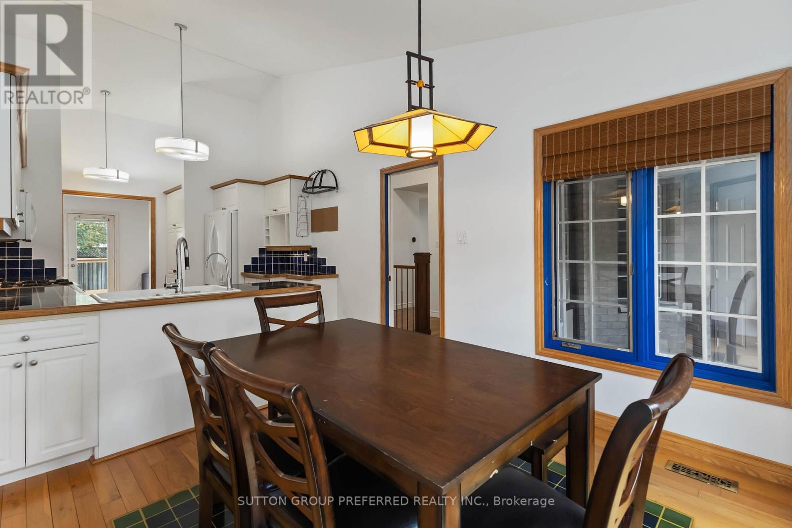 Photo 16 of 2 617 Wharncliffe Road S, London South ON