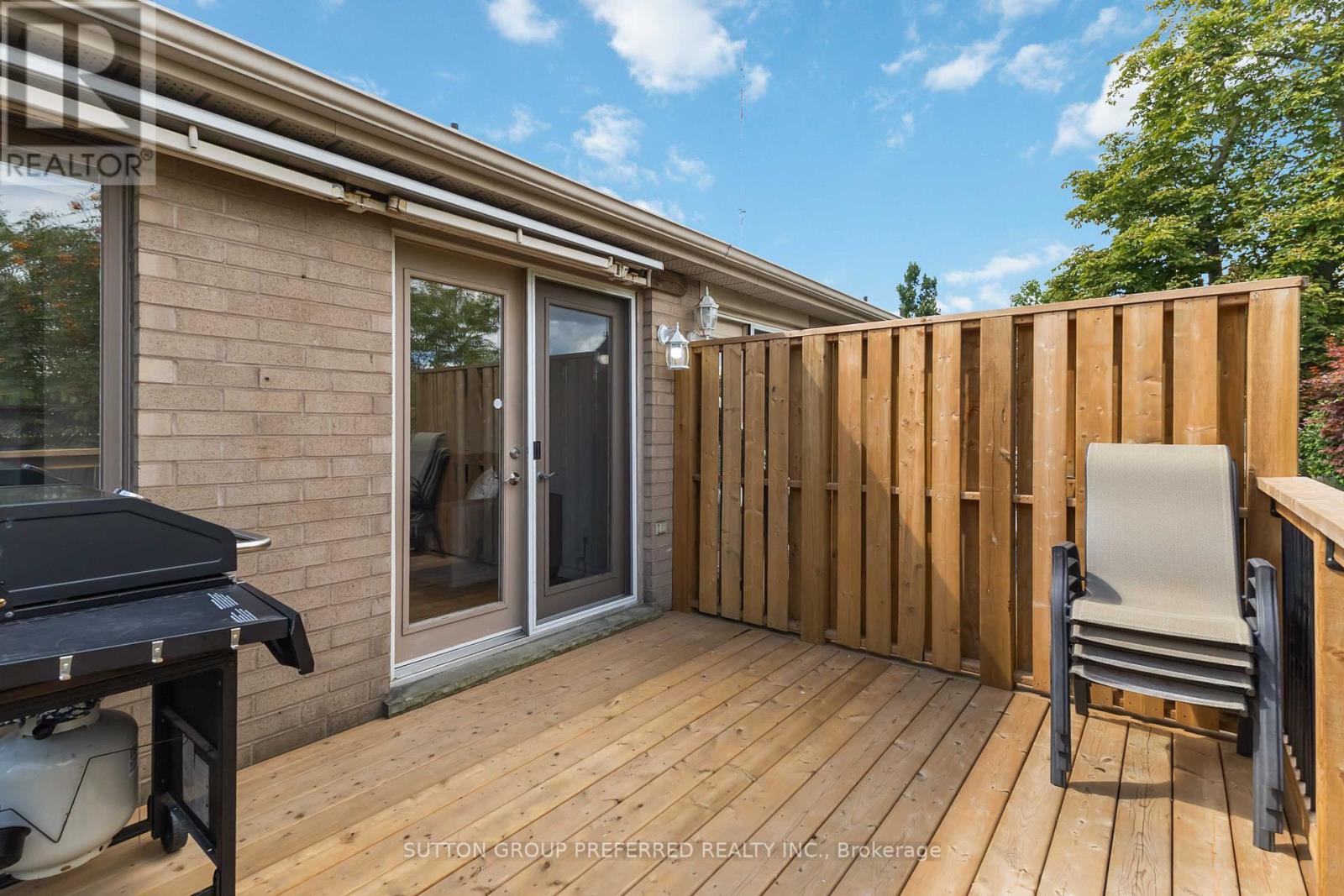 Photo 47 of 2 617 Wharncliffe Road S, London South ON
