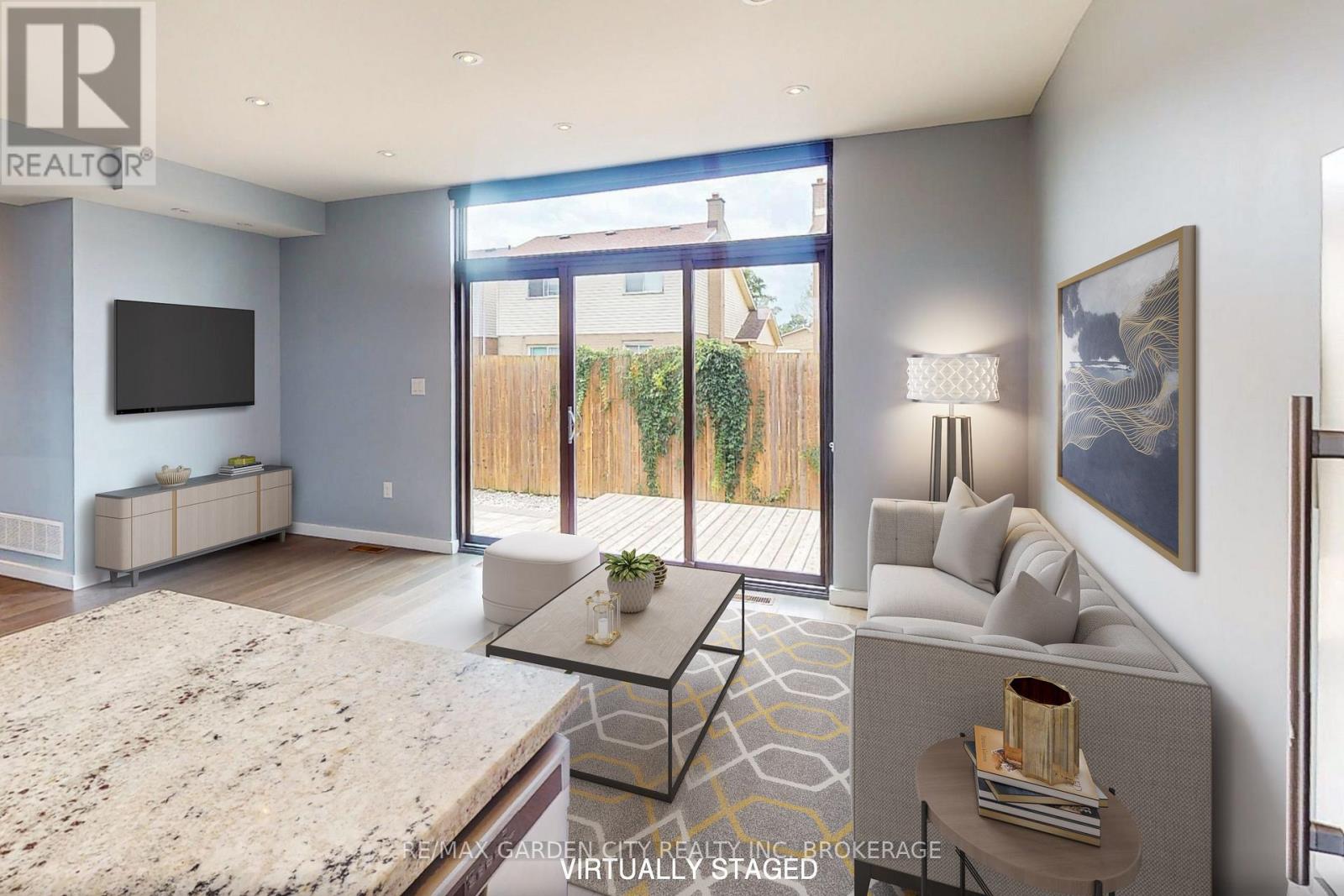 Photo 12 of 12 1 2 Beamer Court, Thorold ON