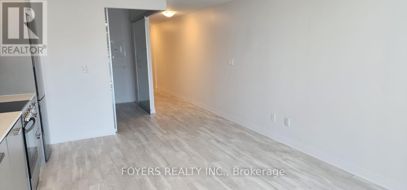Photo 14 of 314 1630 Queen Street E, Toronto ON