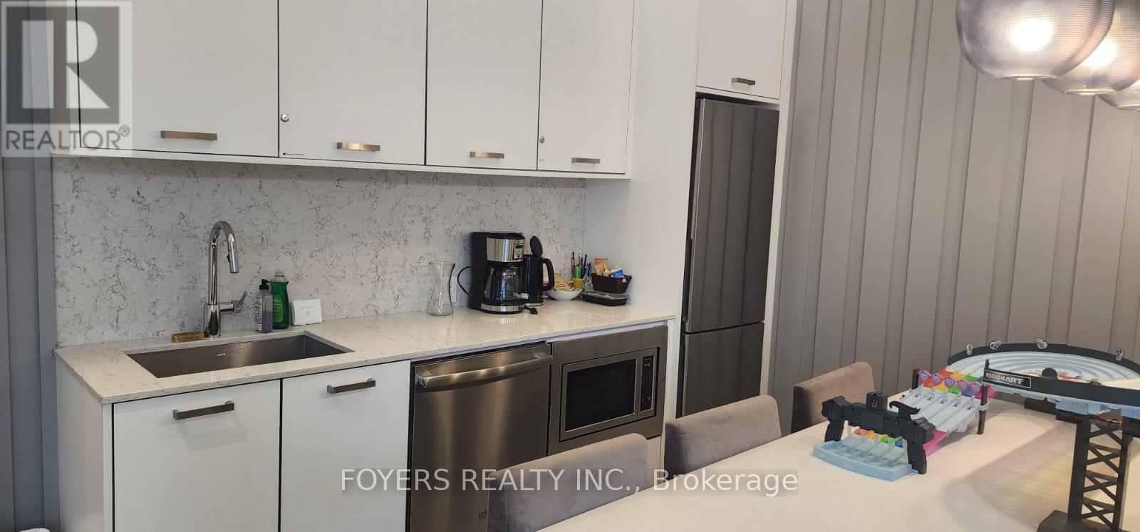 Photo 24 of 314 1630 Queen Street E, Toronto ON