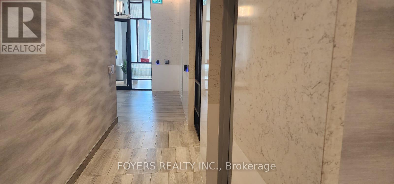 Photo 4 of 314 1630 Queen Street E, Toronto ON