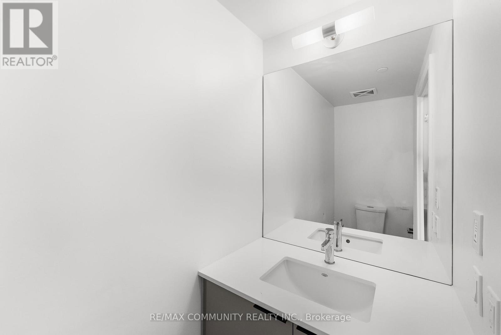 Photo 15 of 206 1350 Ellesmere Road, Toronto ON