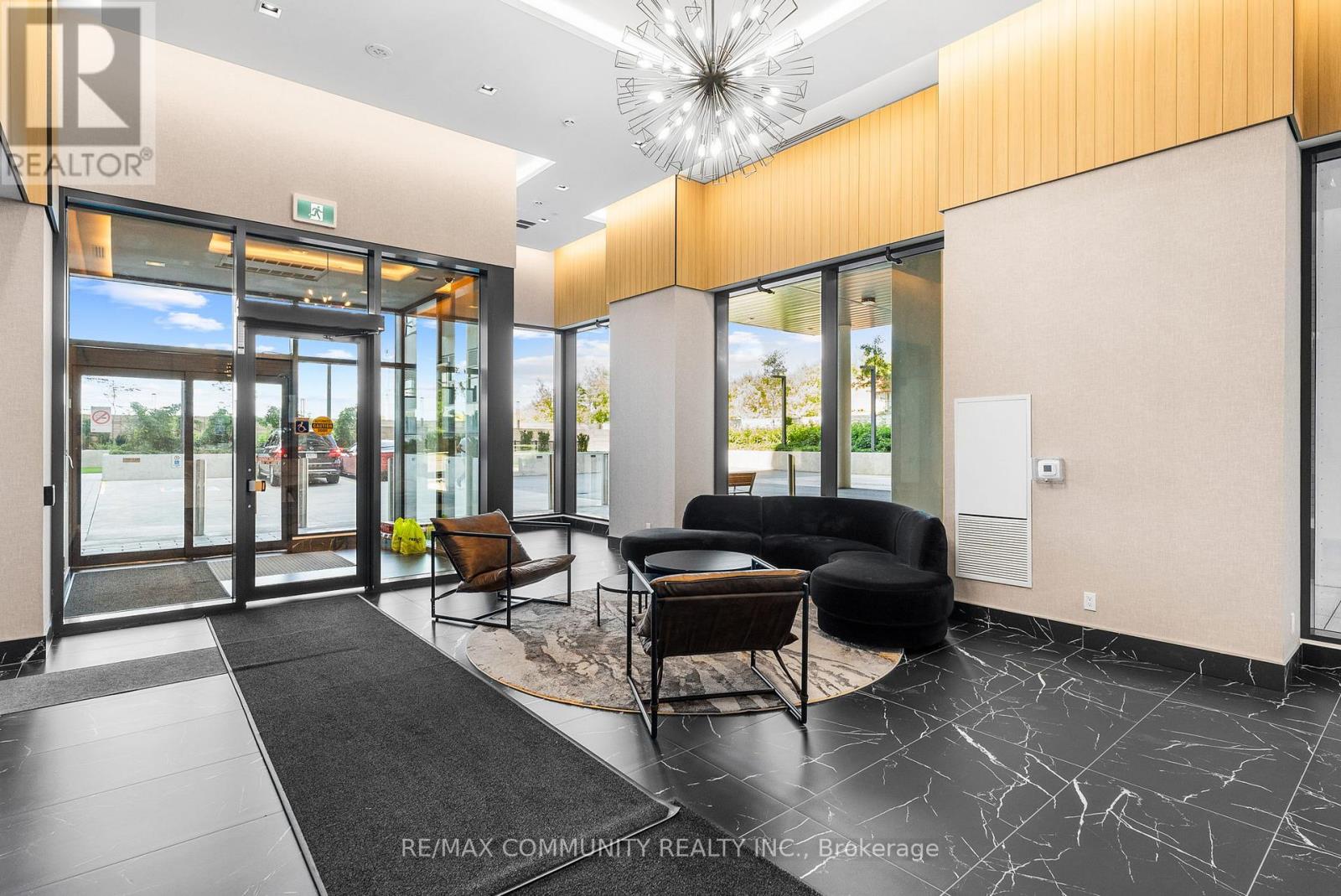 Photo 3 of 206 1350 Ellesmere Road, Toronto ON