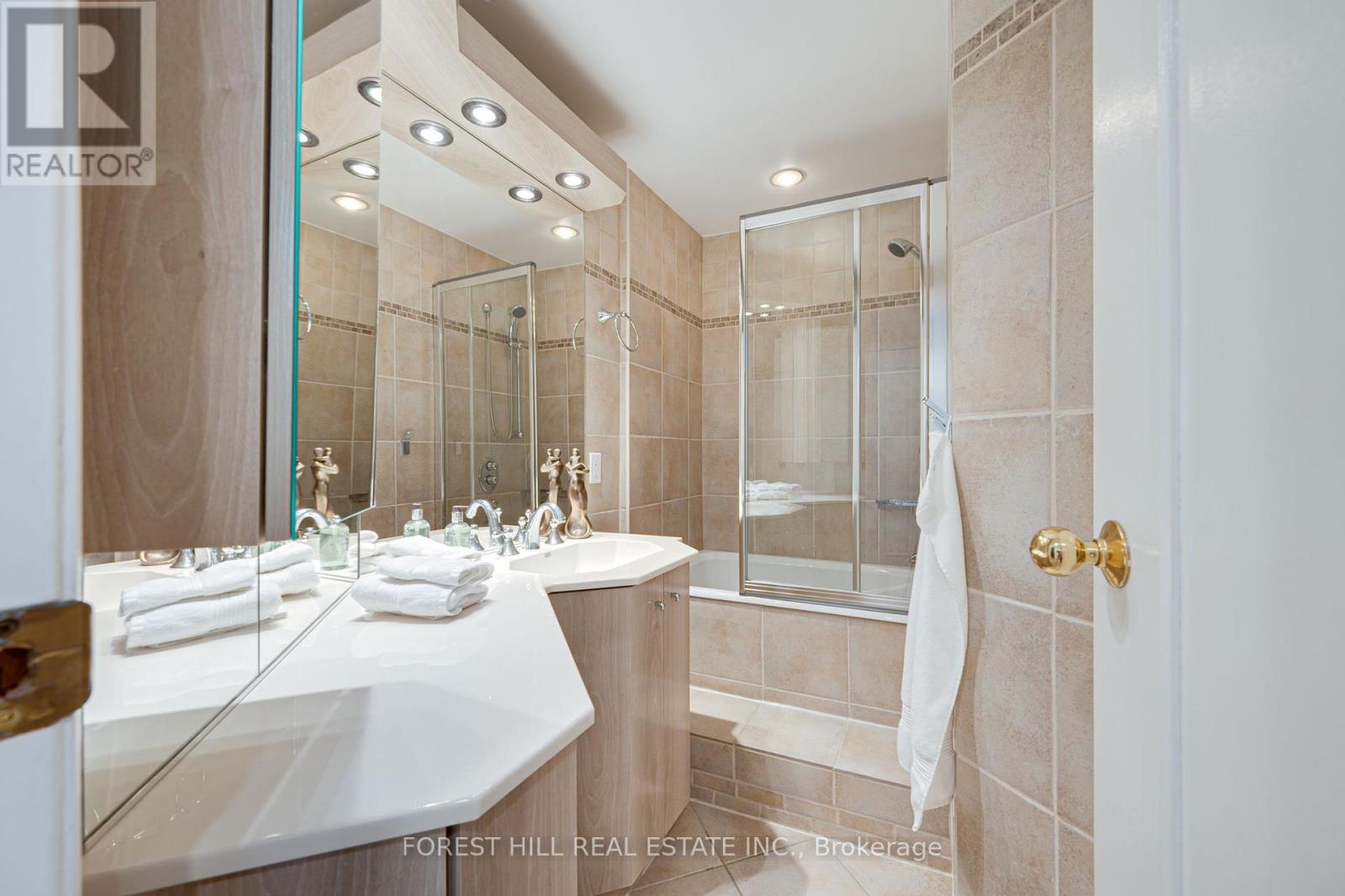 Photo 23 of 168 Borrows Street, Vaughan ON