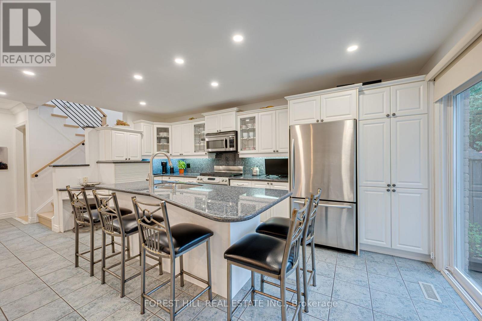 Photo 6 of 168 Borrows Street, Vaughan ON