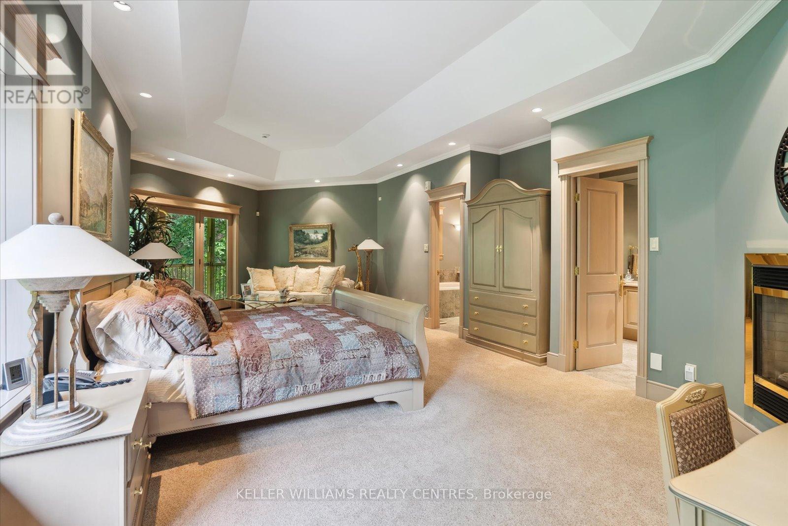 Photo 17 of 6 Country Heights Drive, Richmond Hill ON