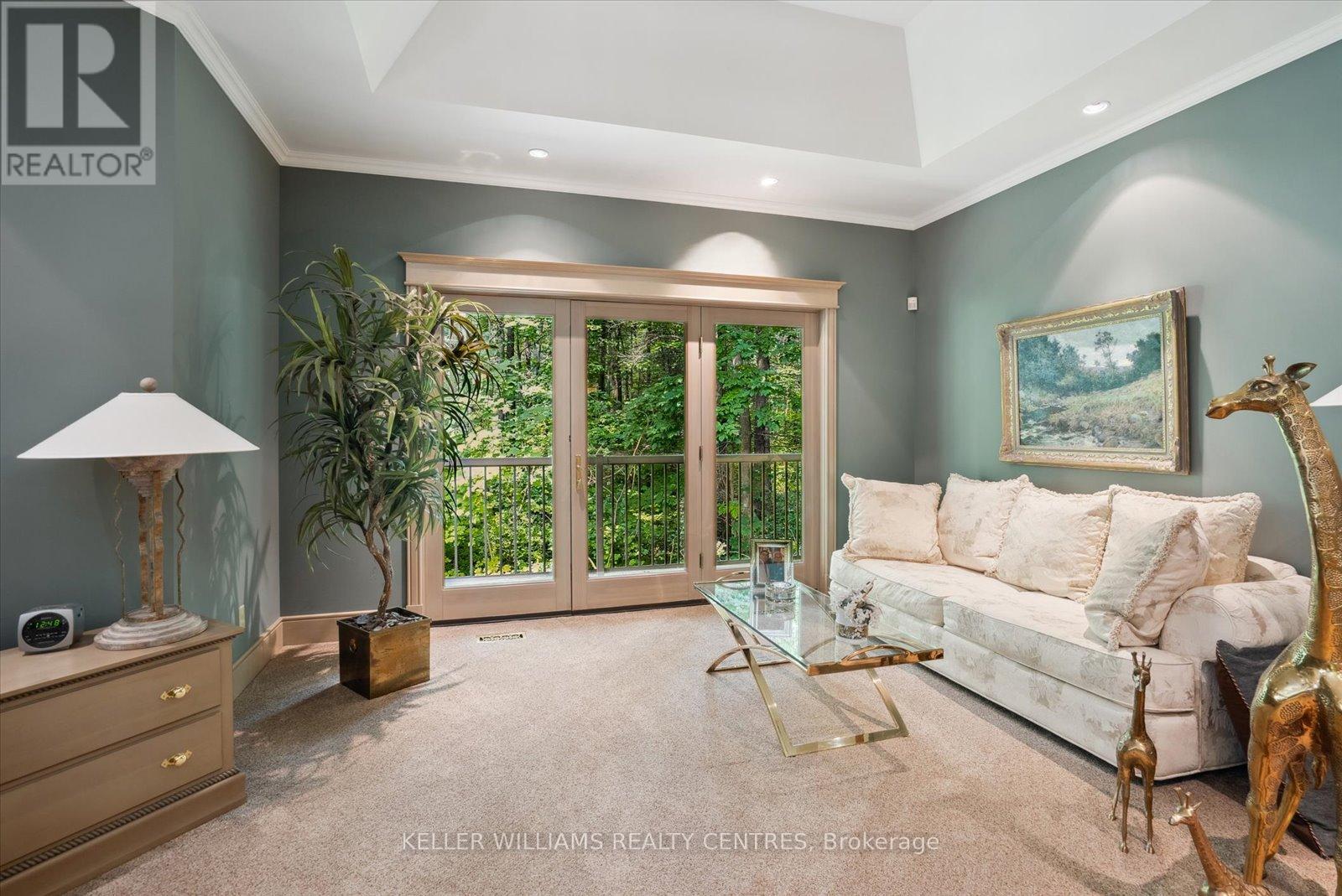 Photo 18 of 6 Country Heights Drive, Richmond Hill ON