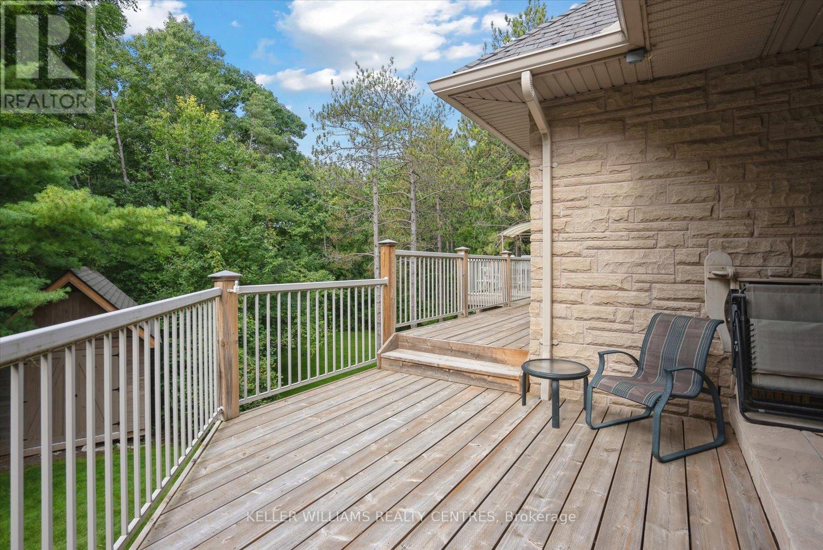 Photo 41 of 6 Country Heights Drive, Richmond Hill ON