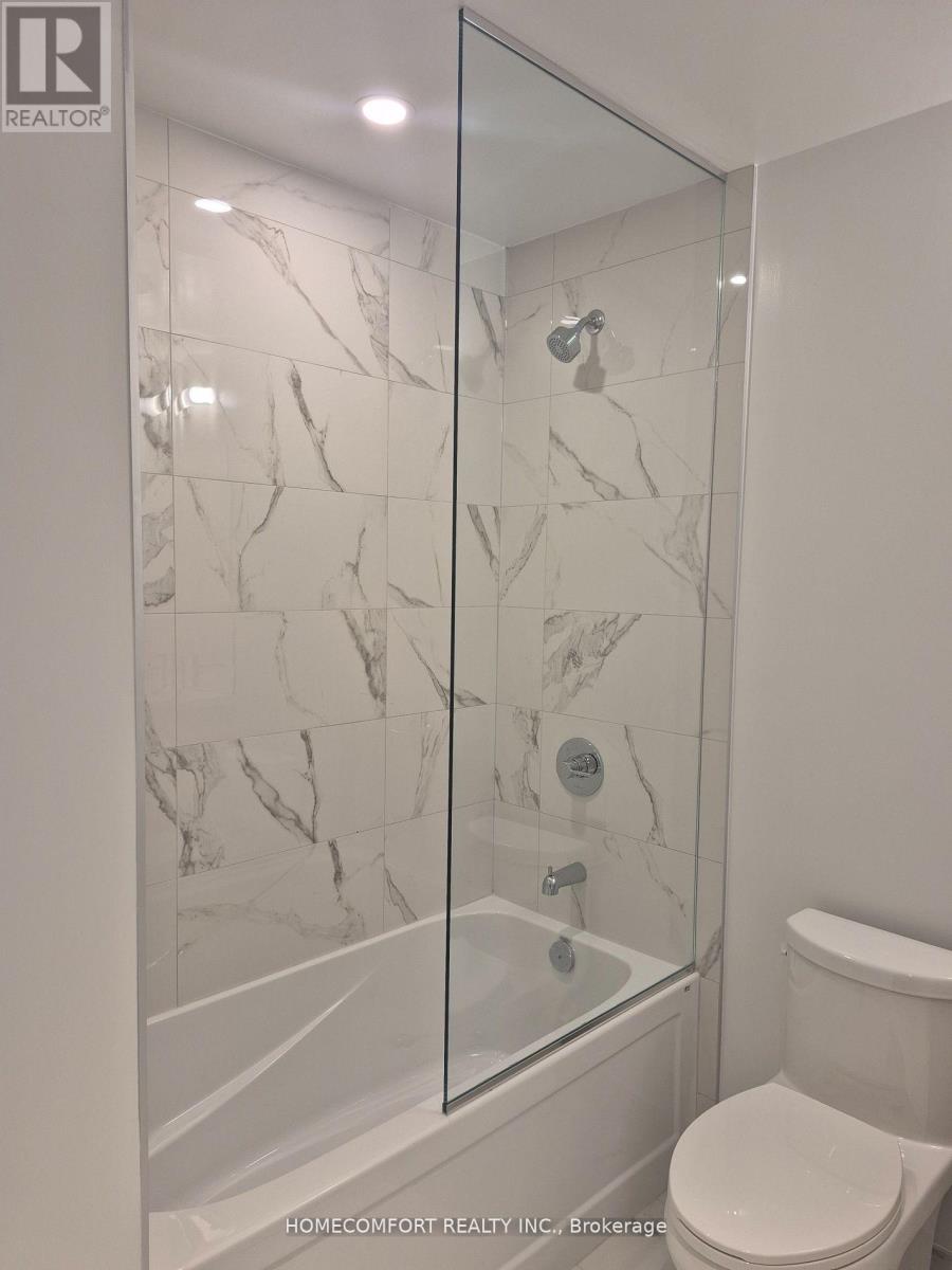 Photo 13 of 6107 225 Commerce Street, Vaughan ON