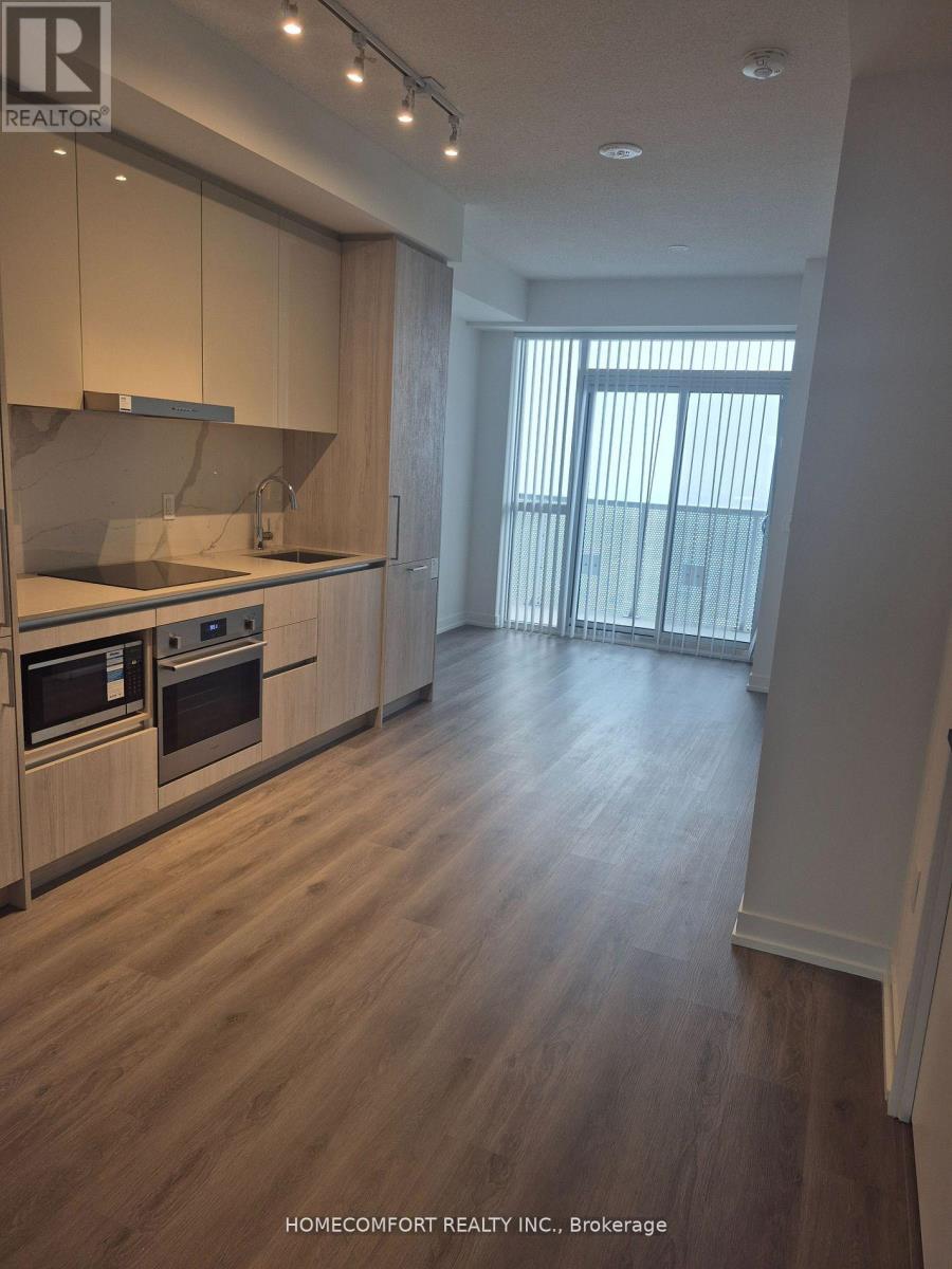 Photo 5 of 6107 225 Commerce Street, Vaughan ON