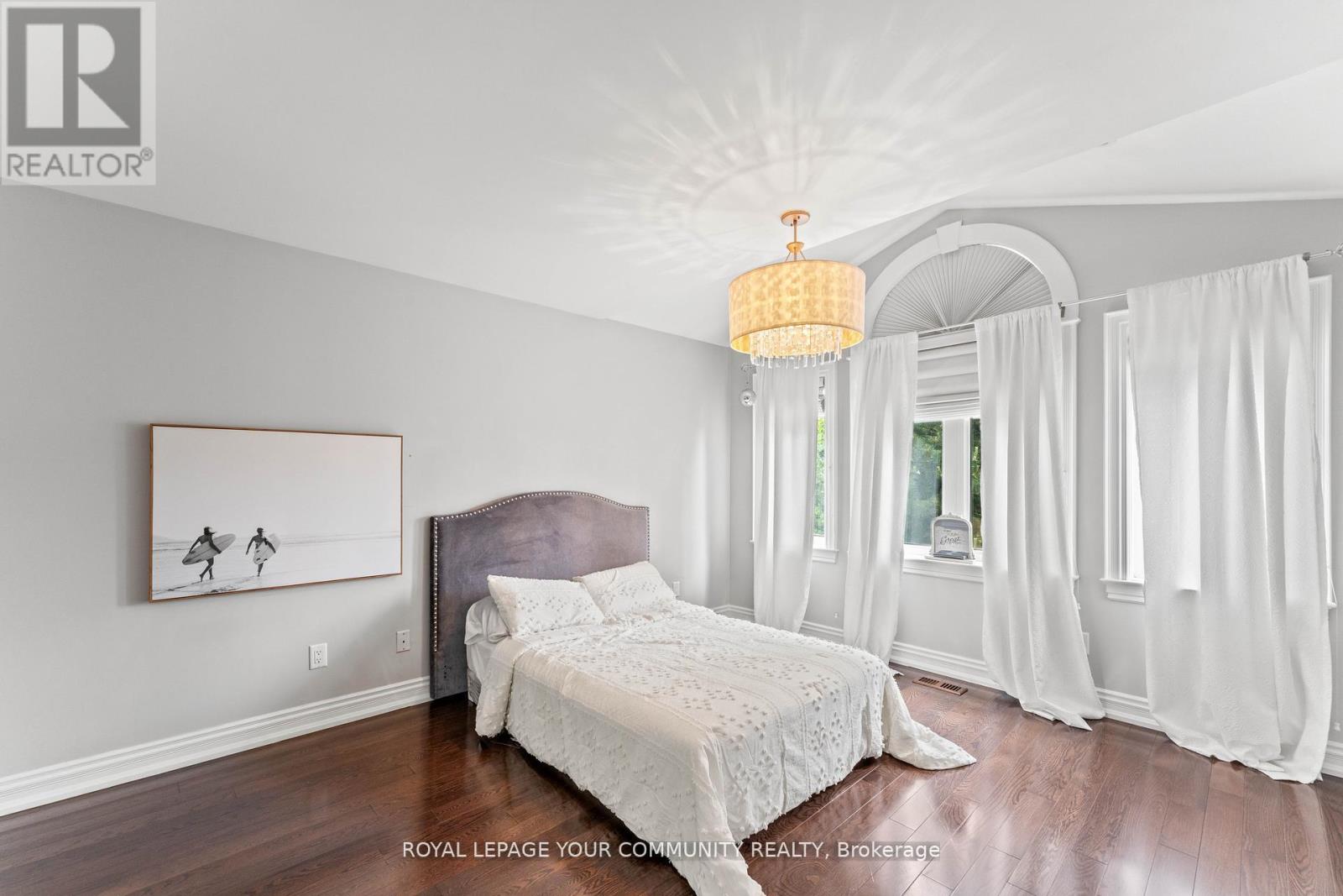 Photo 30 of 118 Forest Lane Drive, Vaughan ON