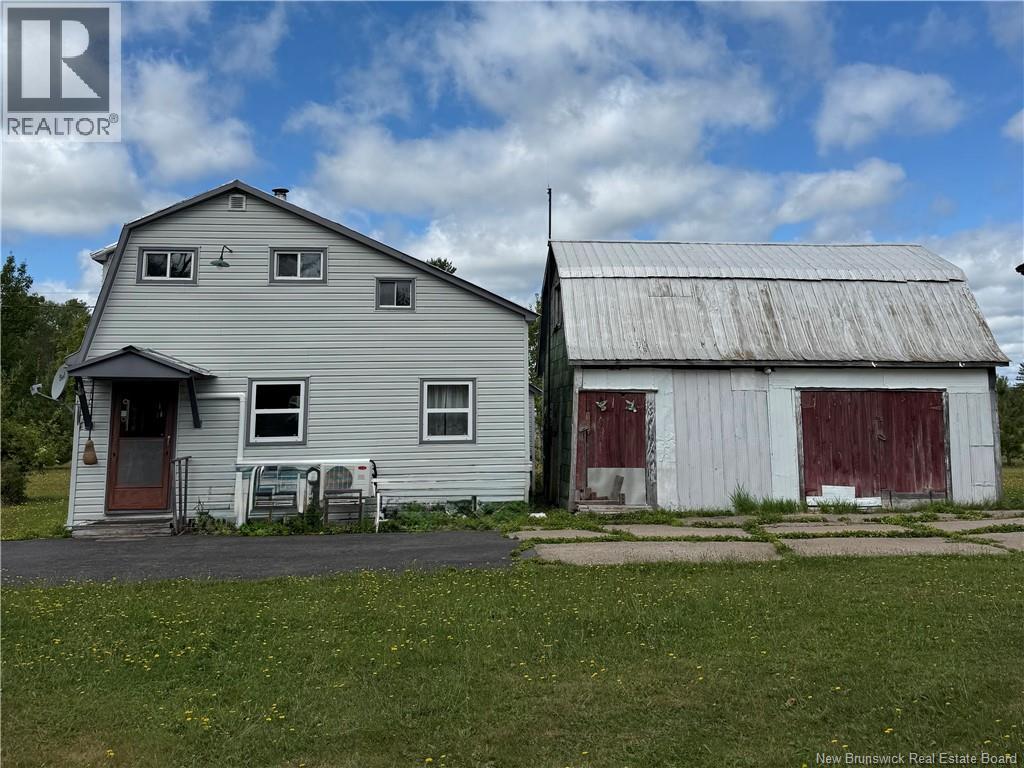 38 Manitoba Road - Photo 3 of 28, Apohaqui, New Brunswick