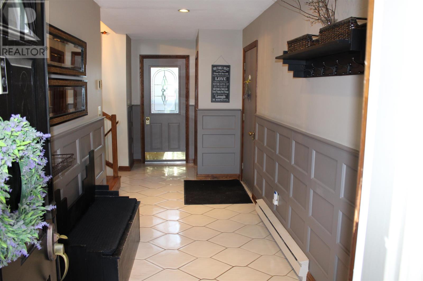 Photo 4 of 96 Golf Range Cres, Sault Ste Marie ON