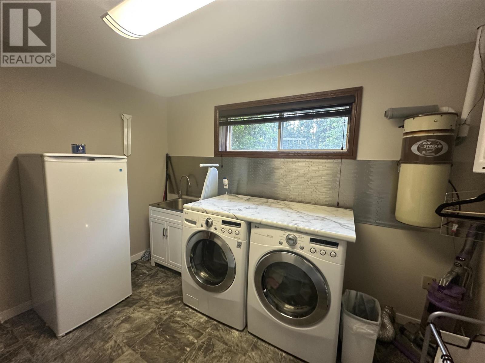 Photo 44 of 96 Golf Range Cres, Sault Ste Marie ON