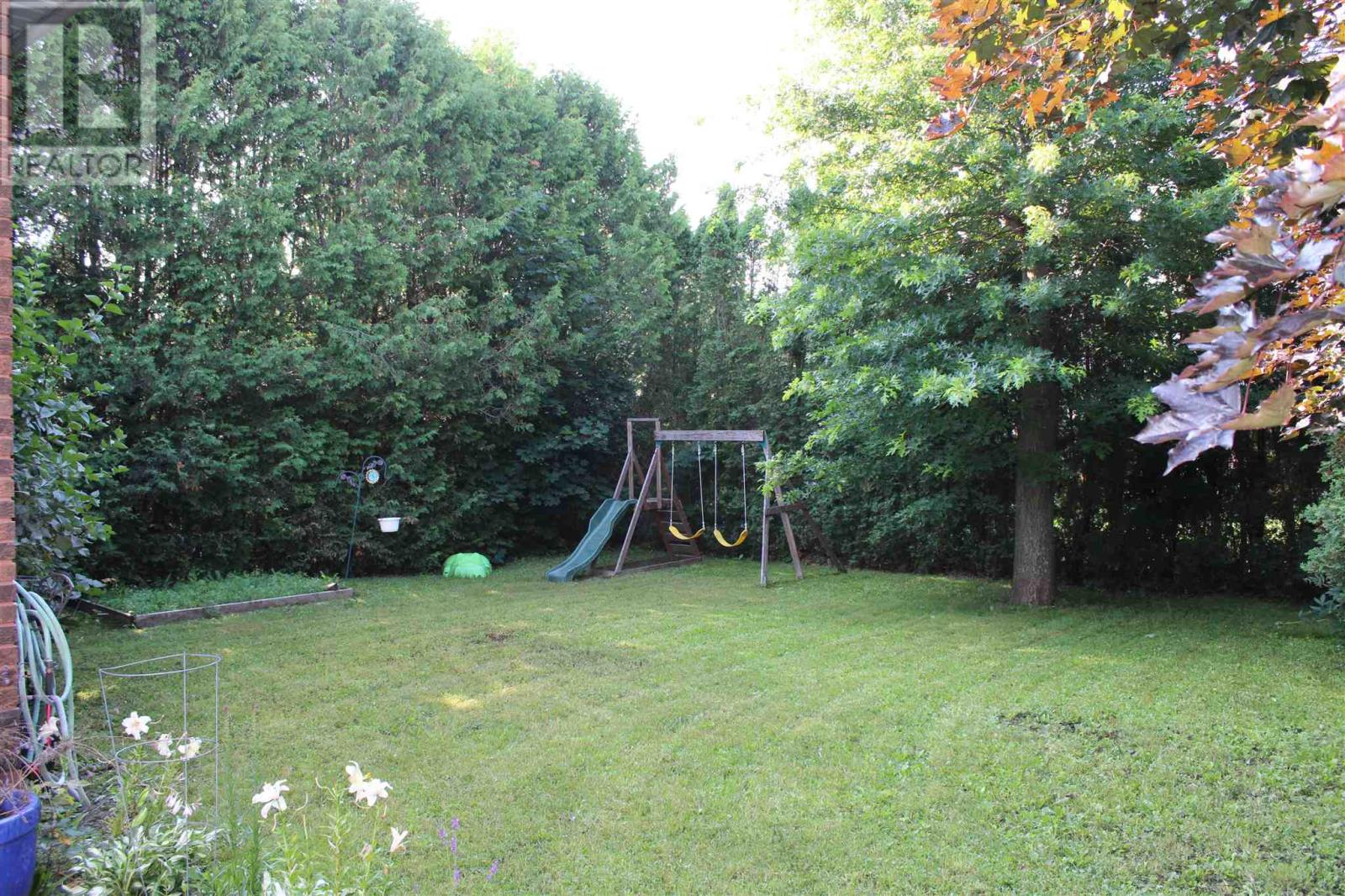 Photo 45 of 96 Golf Range Cres, Sault Ste Marie ON