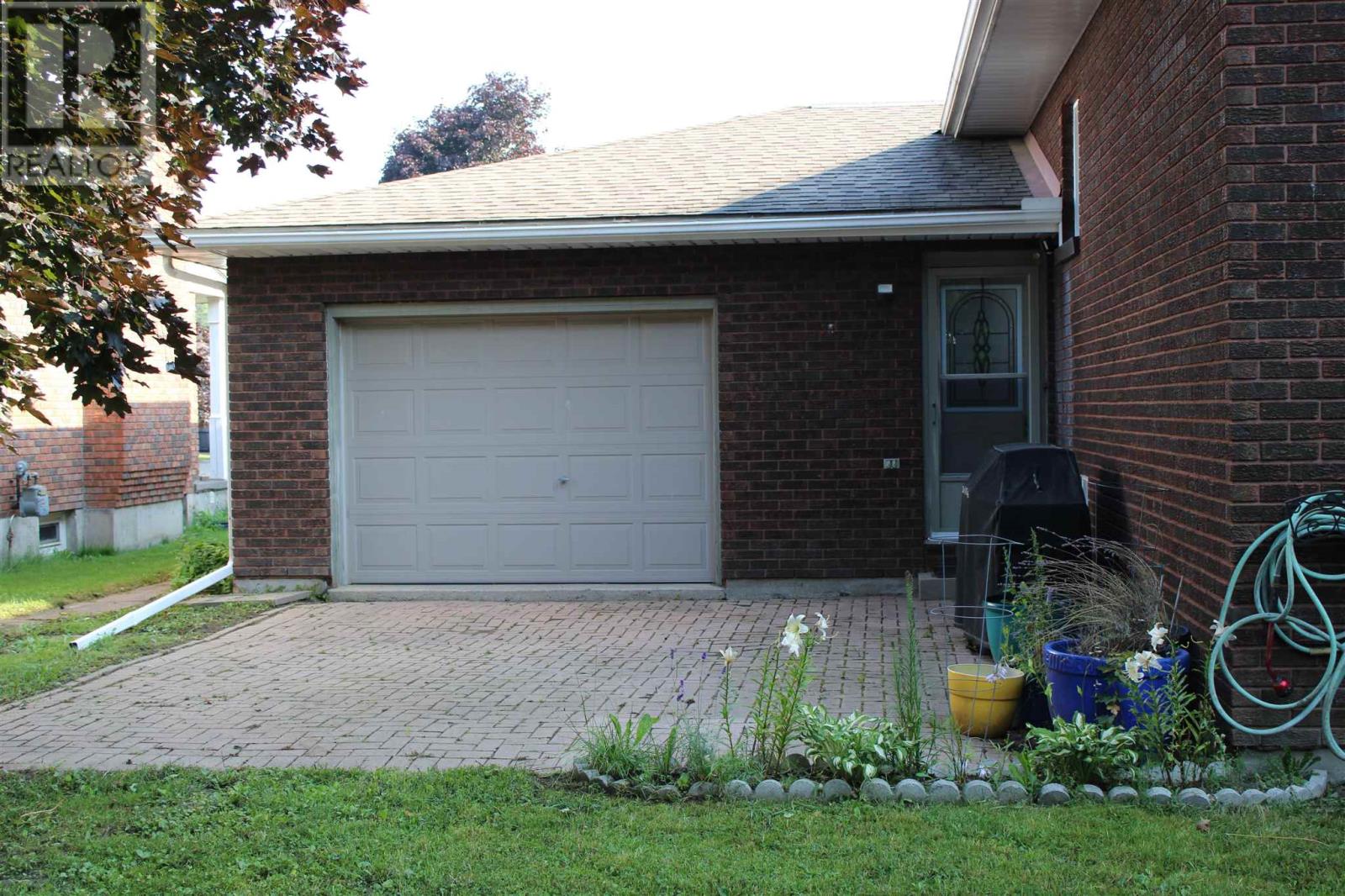Photo 47 of 96 Golf Range Cres, Sault Ste Marie ON