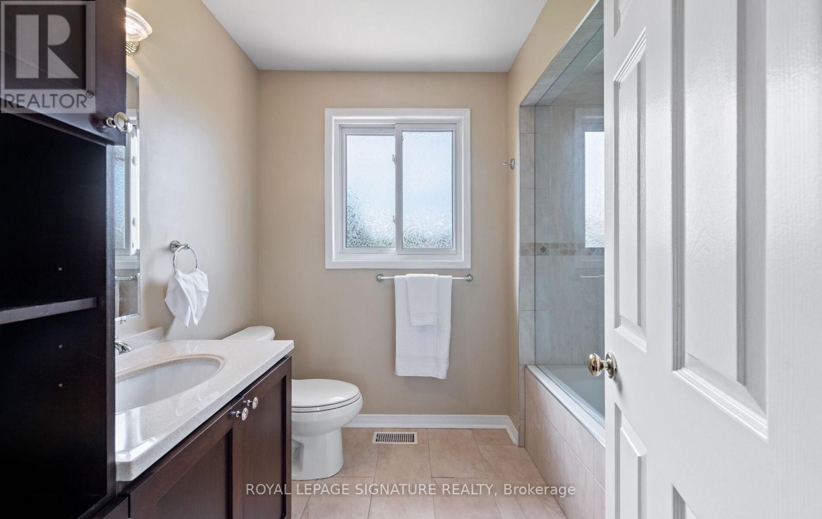 Photo 30 of 388 Bud Gregory Boulevard, Mississauga ON