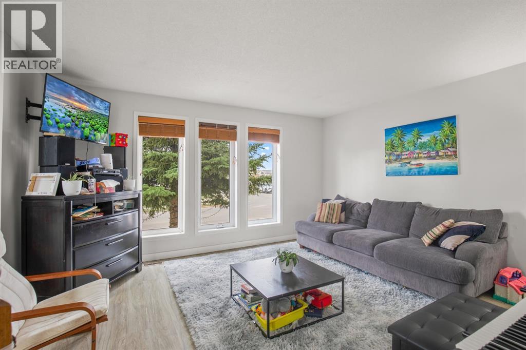 5203 42 Street, Innisfail