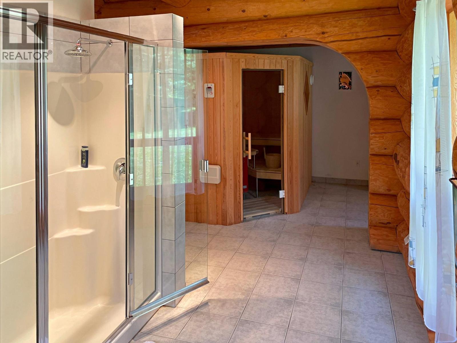 6326 LEAMONT PLACE, Horsefly