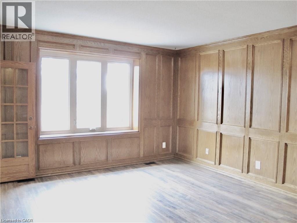 Photo 13 of 580 3rd Road E, Hamilton ON