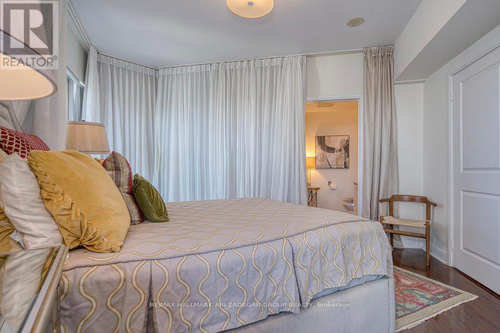 Photo 25 of 1507 60 Absolute Avenue, Mississauga ON