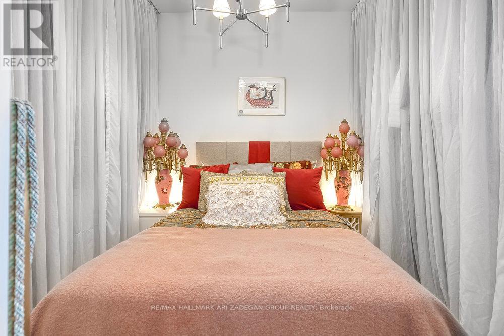 Photo 8 of 1507 60 Absolute Avenue, Mississauga ON