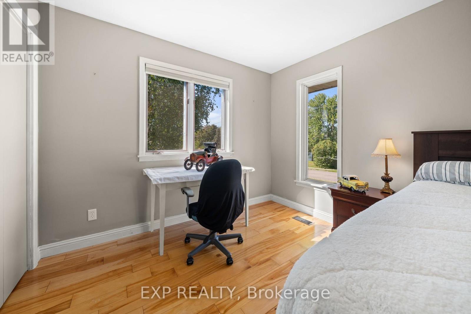 Photo 18 of 112 Stoco Road, Tweed ON