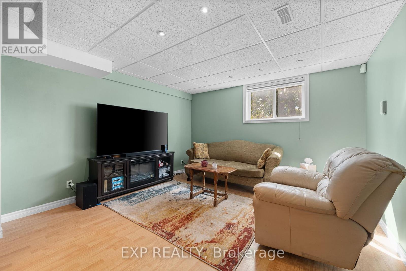 Photo 25 of 112 Stoco Road, Tweed ON