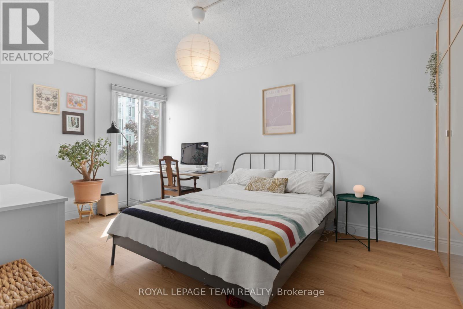 Photo 21 of 503 141 Somerset Street W, Ottawa ON
