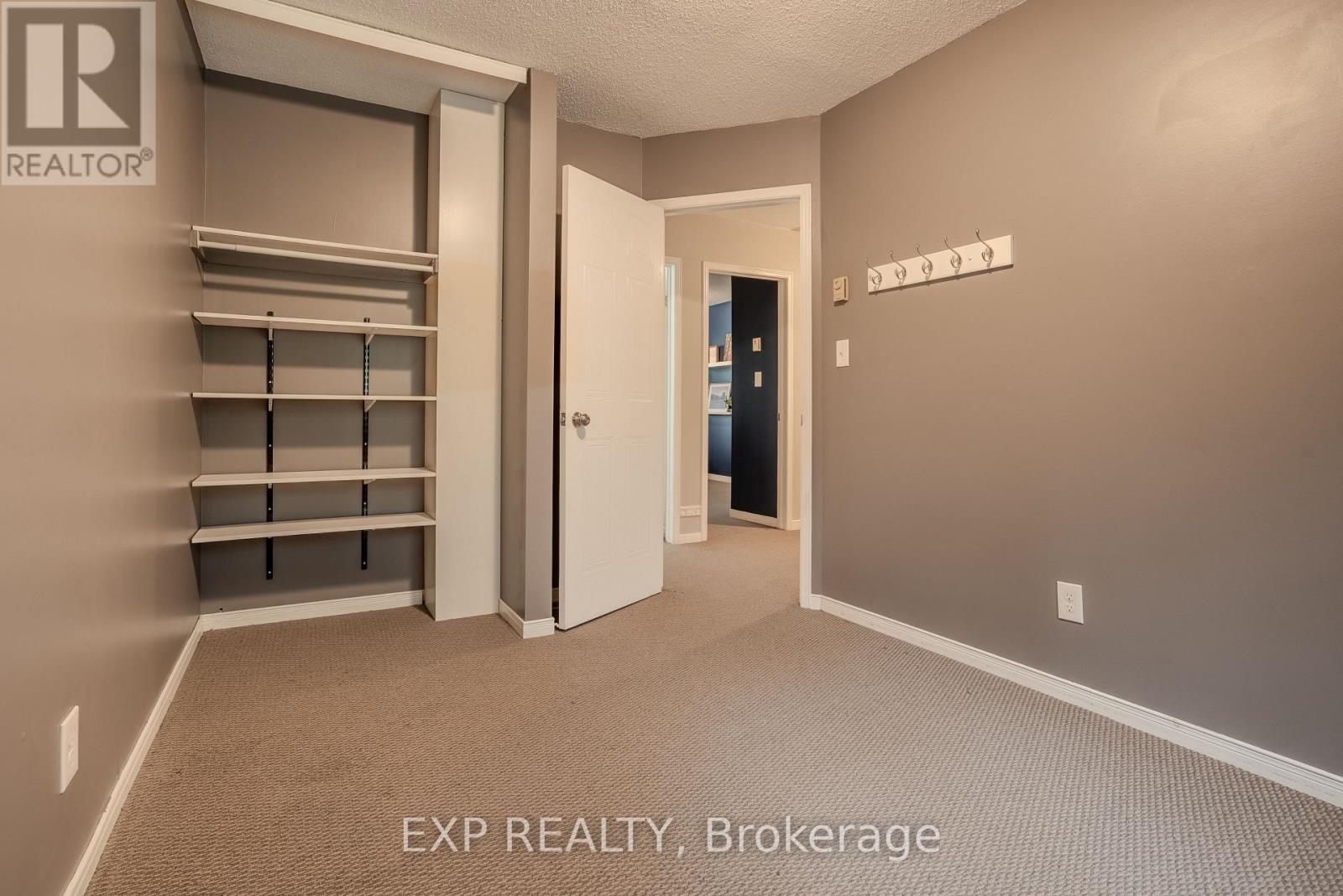 Photo 13 of 8 38 Elma Street, St Catharines ON