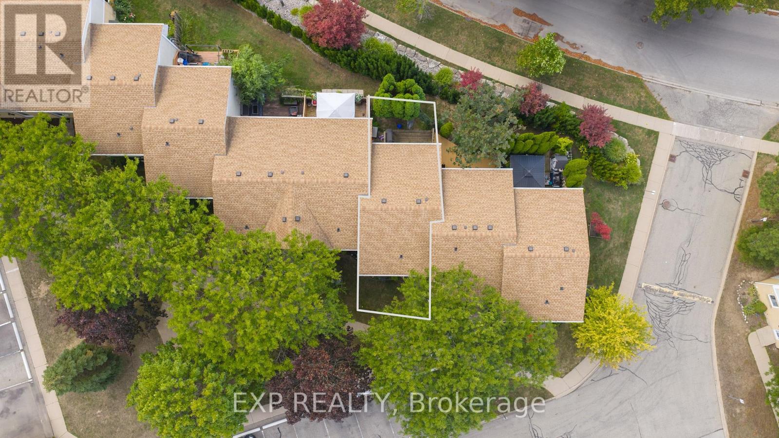 Photo 19 of 8 38 Elma Street, St Catharines ON