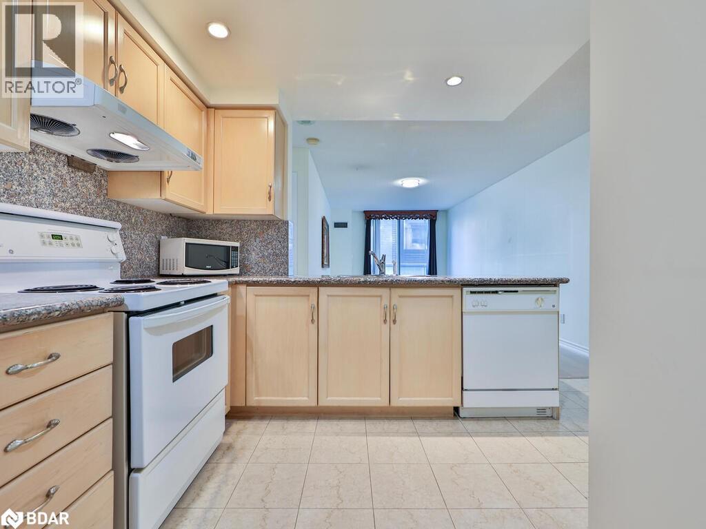 Photo 11 of 168 Simcoe Street Unit 318, Toronto ON