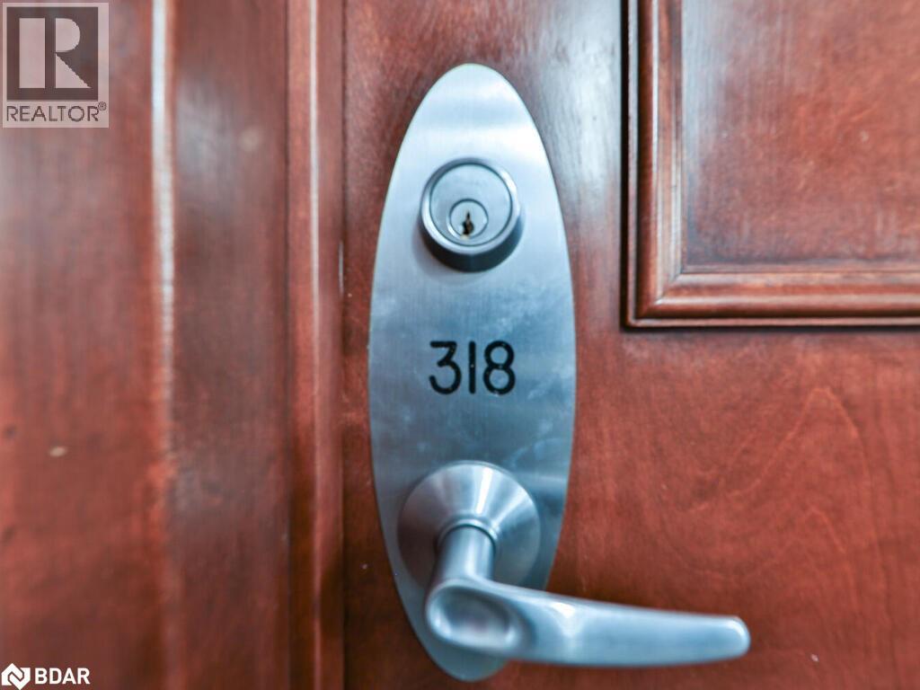 Photo 4 of 168 Simcoe Street Unit 318, Toronto ON