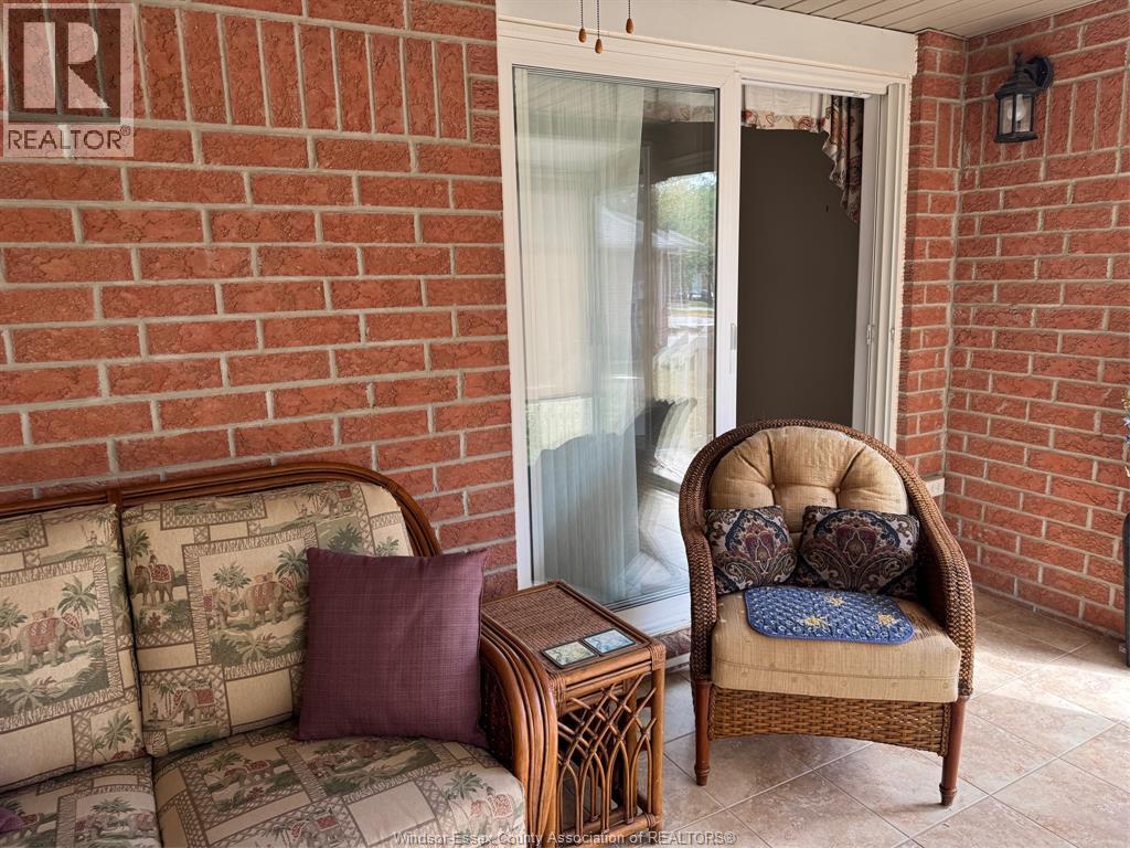 Photo 12 of 11285 Firgrove Drive, Windsor ON