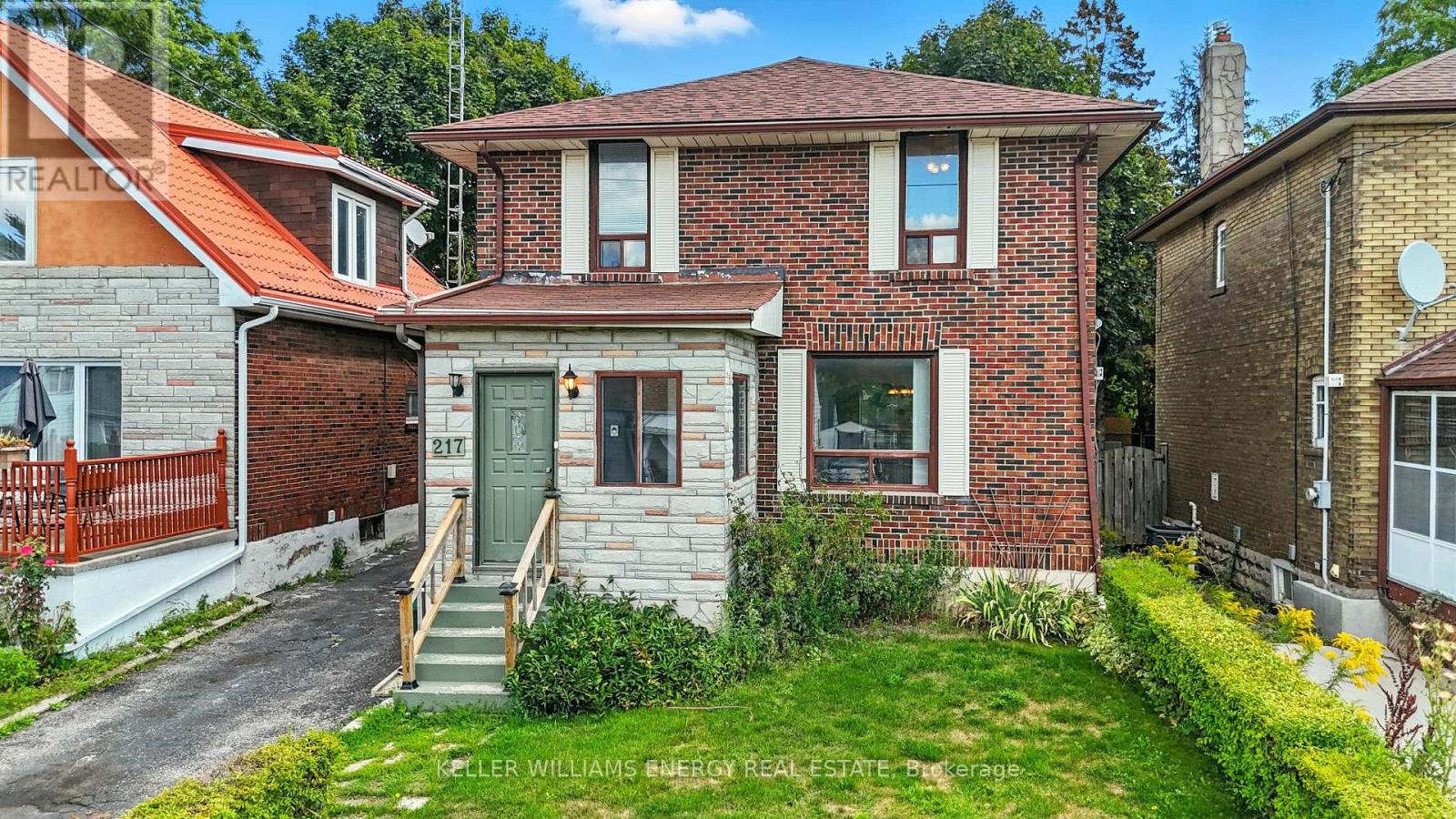 Photo 1 of 217 Drew Street, Oshawa ON