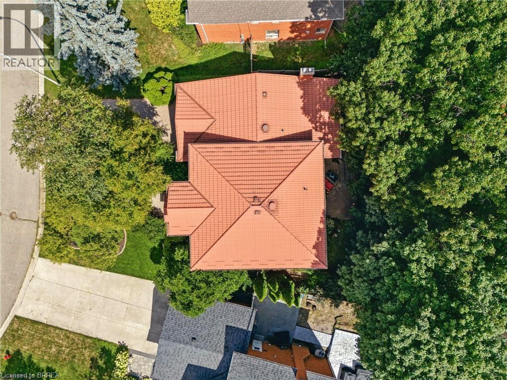Photo 2 of 91 Abbey Close, Ancaster ON